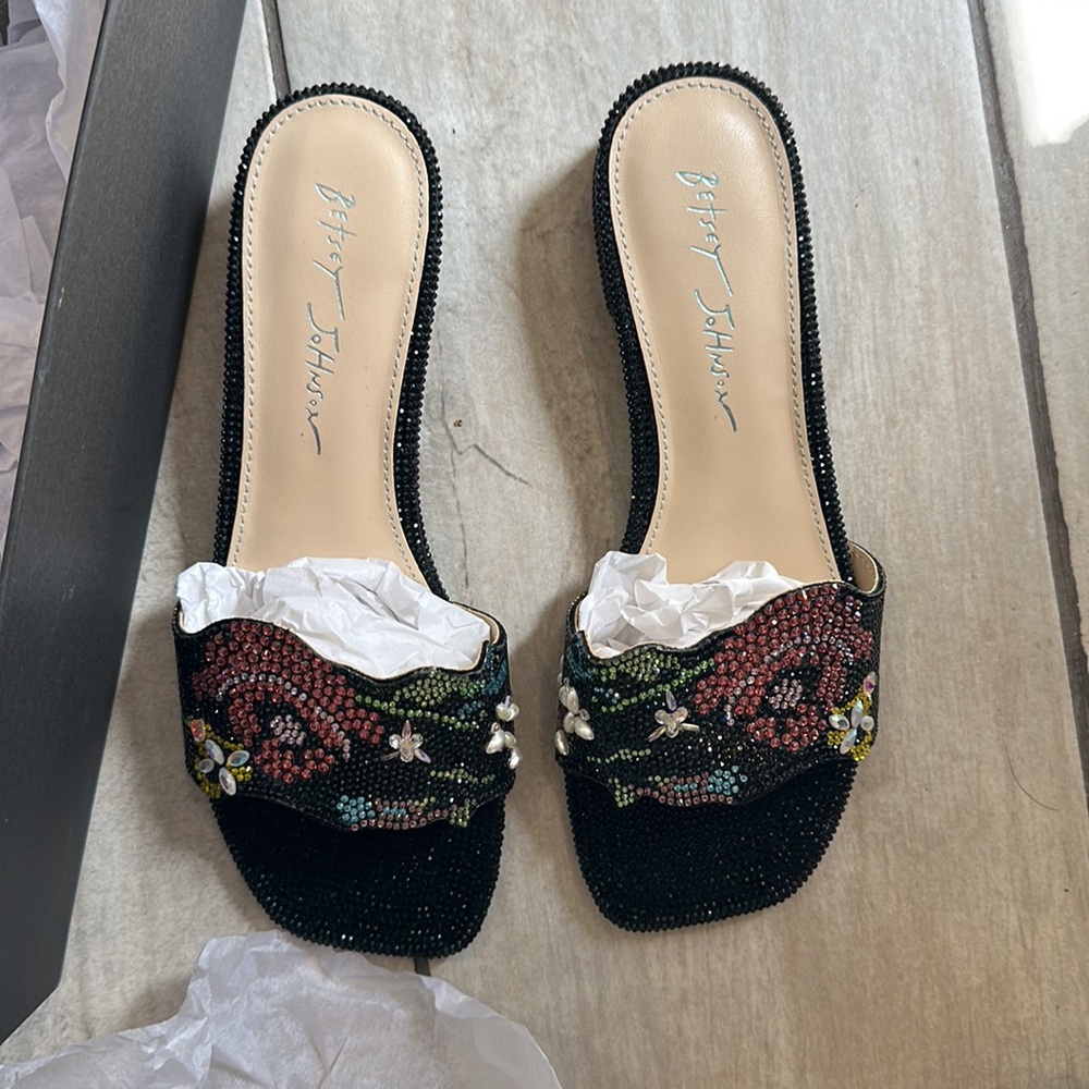 Gorgeous Betsey Johnson shoes brand new with box and tags!